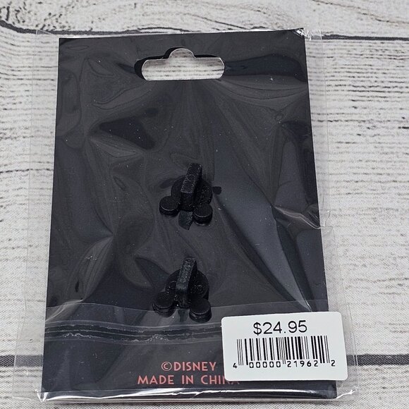 NEW Disney DEC Valentines Day 2025 Ursula Pin LE 250 - Picture 2 of 2